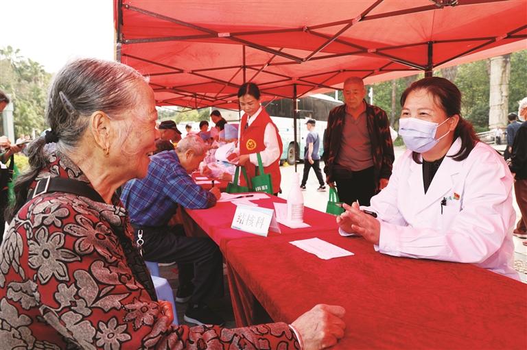 《柳州晚報》刊登：廣西胸科(kē)醫(yī)院開展“世界防治結核病日”系列活動 提供免費檢查及咨詢 普及結核病防治知識